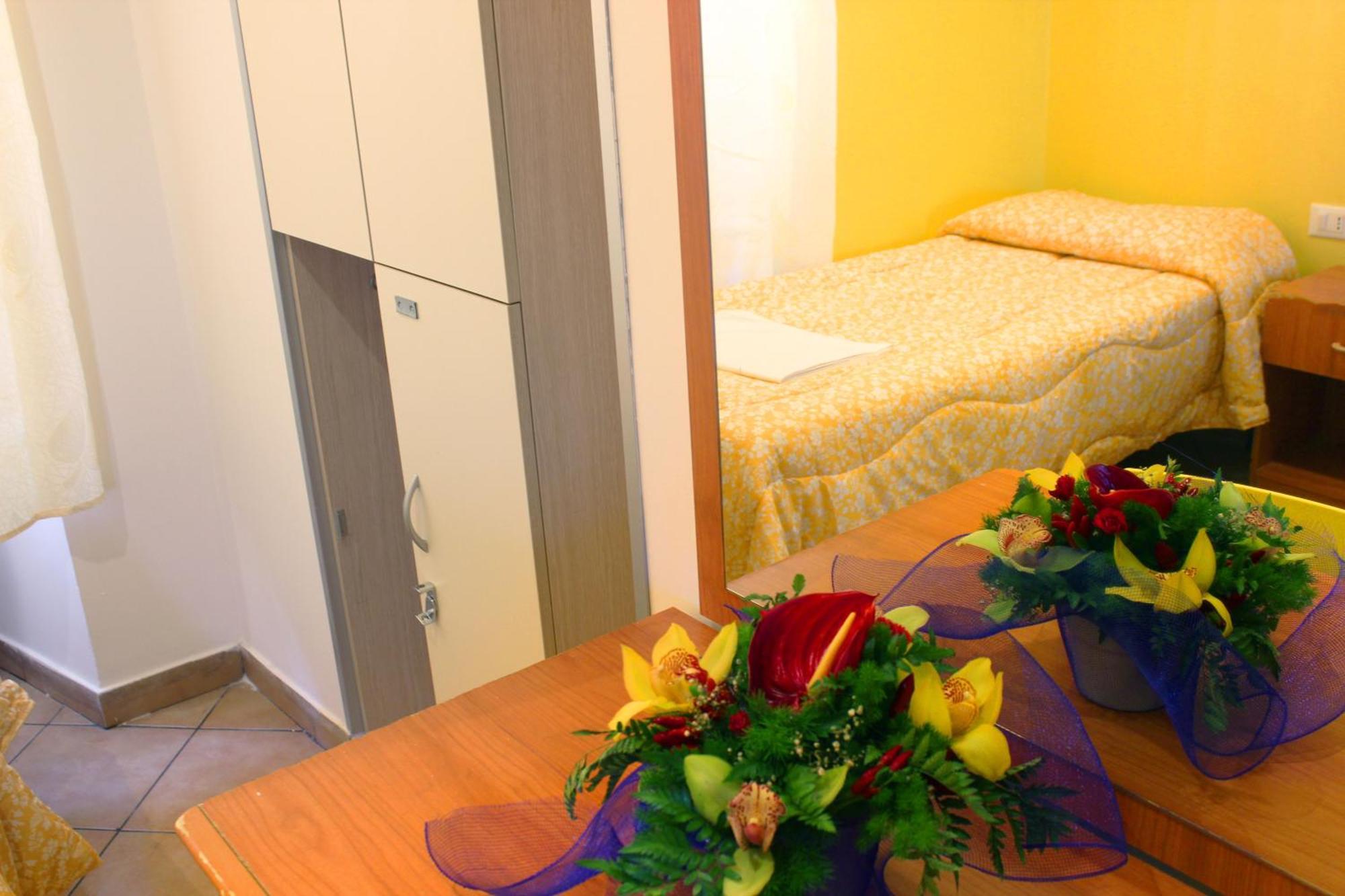 Auberge de jeunesse Legend R.g. *