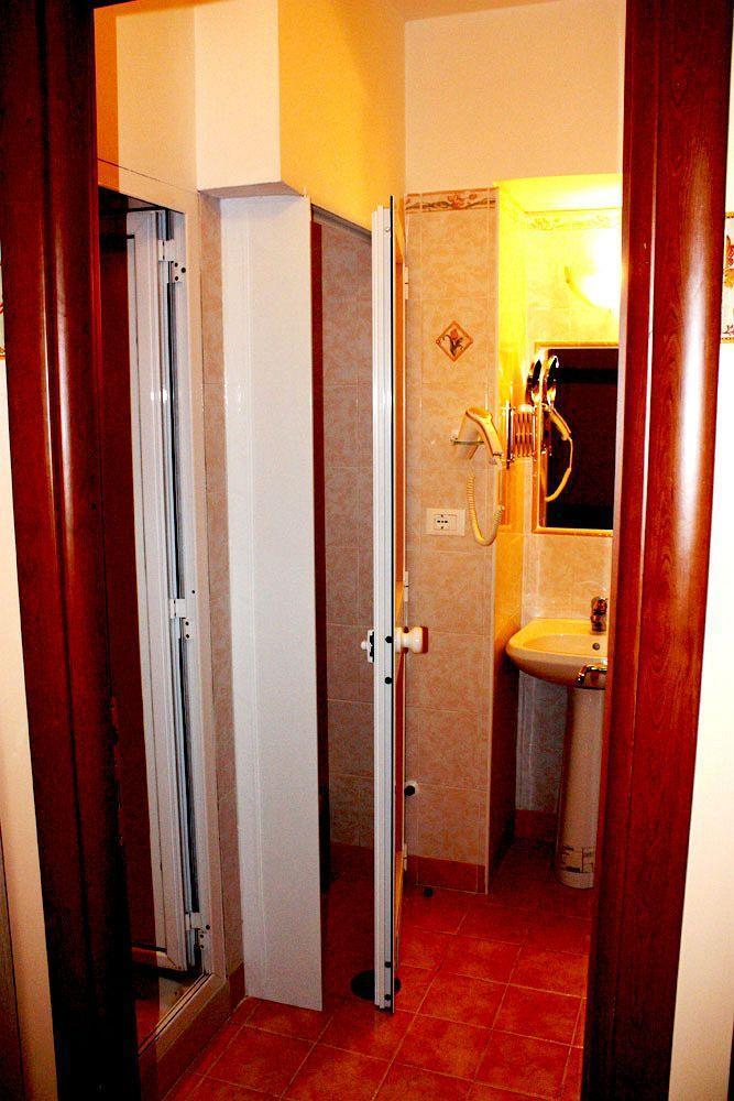 Auberge de jeunesse Legend R.g. *